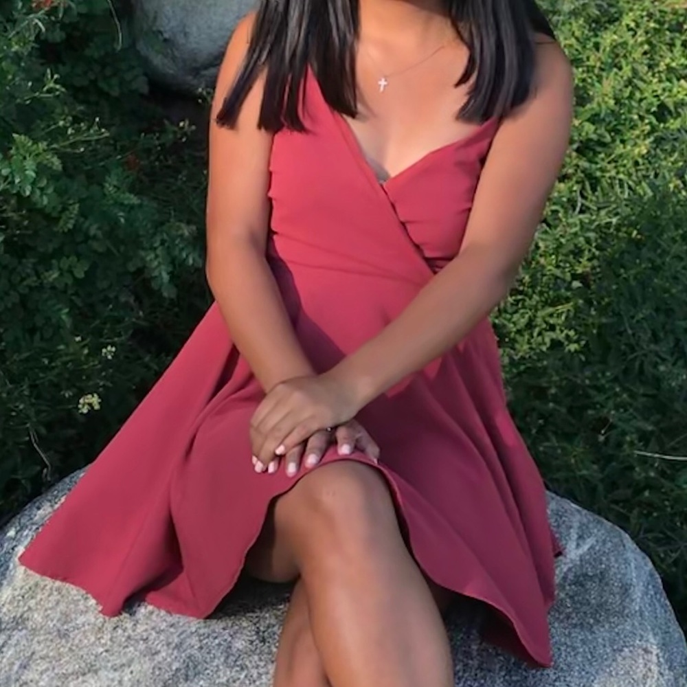 Dress - Picture 2 of 2